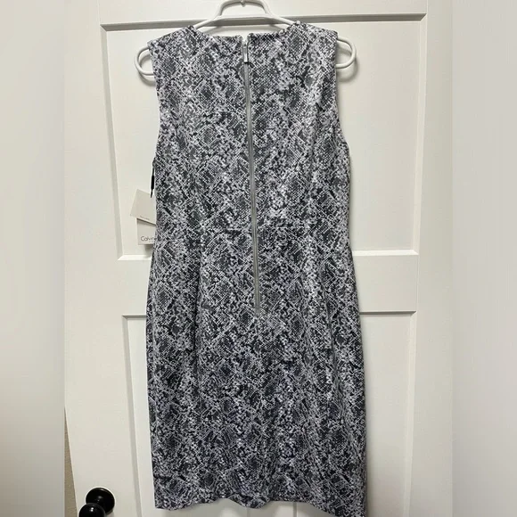 NWT. Calvin Klein dress. Size 12. snake print - Picture 2 of 5